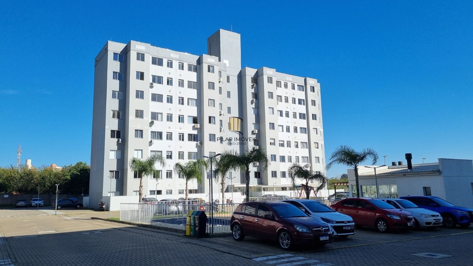 Apartamento com 02 quartos e 01 vaga fixa no Bairro Morro Santana