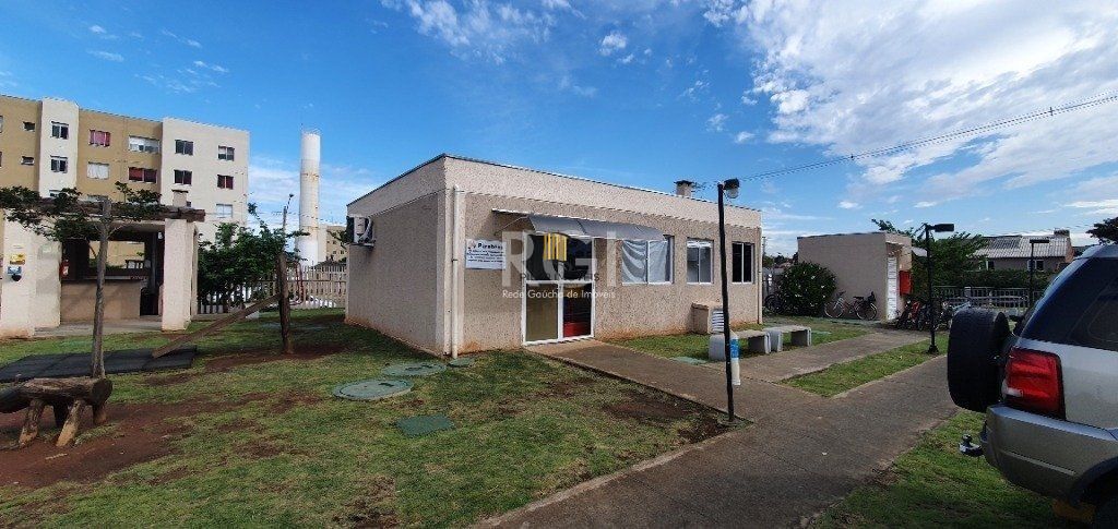 Apartamento 2 Dormitórios, 2º Andar, 01 vaga no Bairro Sarandi em Porto Alegre.