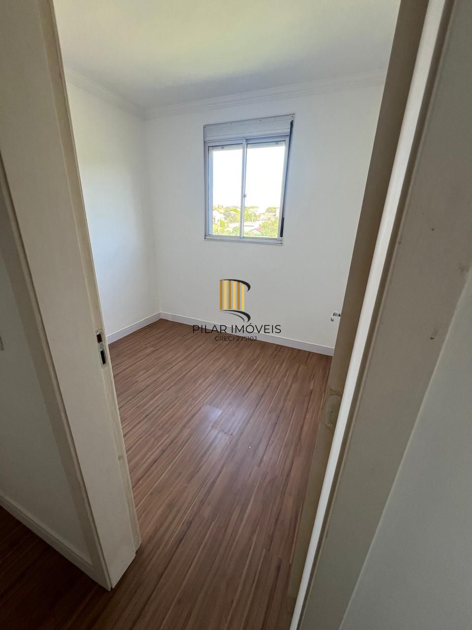Apartamento com 02 quartos e 01 vaga escriturada no Bairro Passo das Pedras