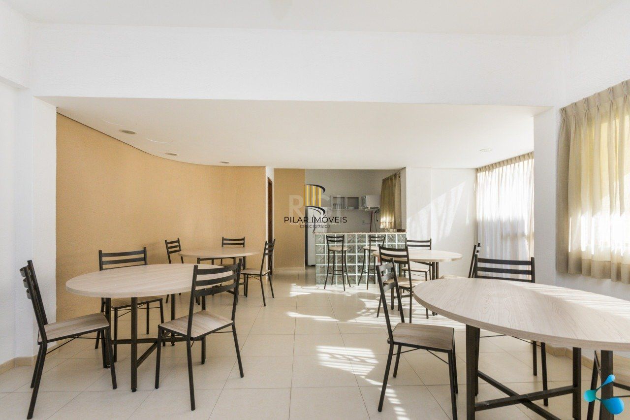 Apartamento 02 dormitórios No Bairro Tristeza em Porto Alegre/RS