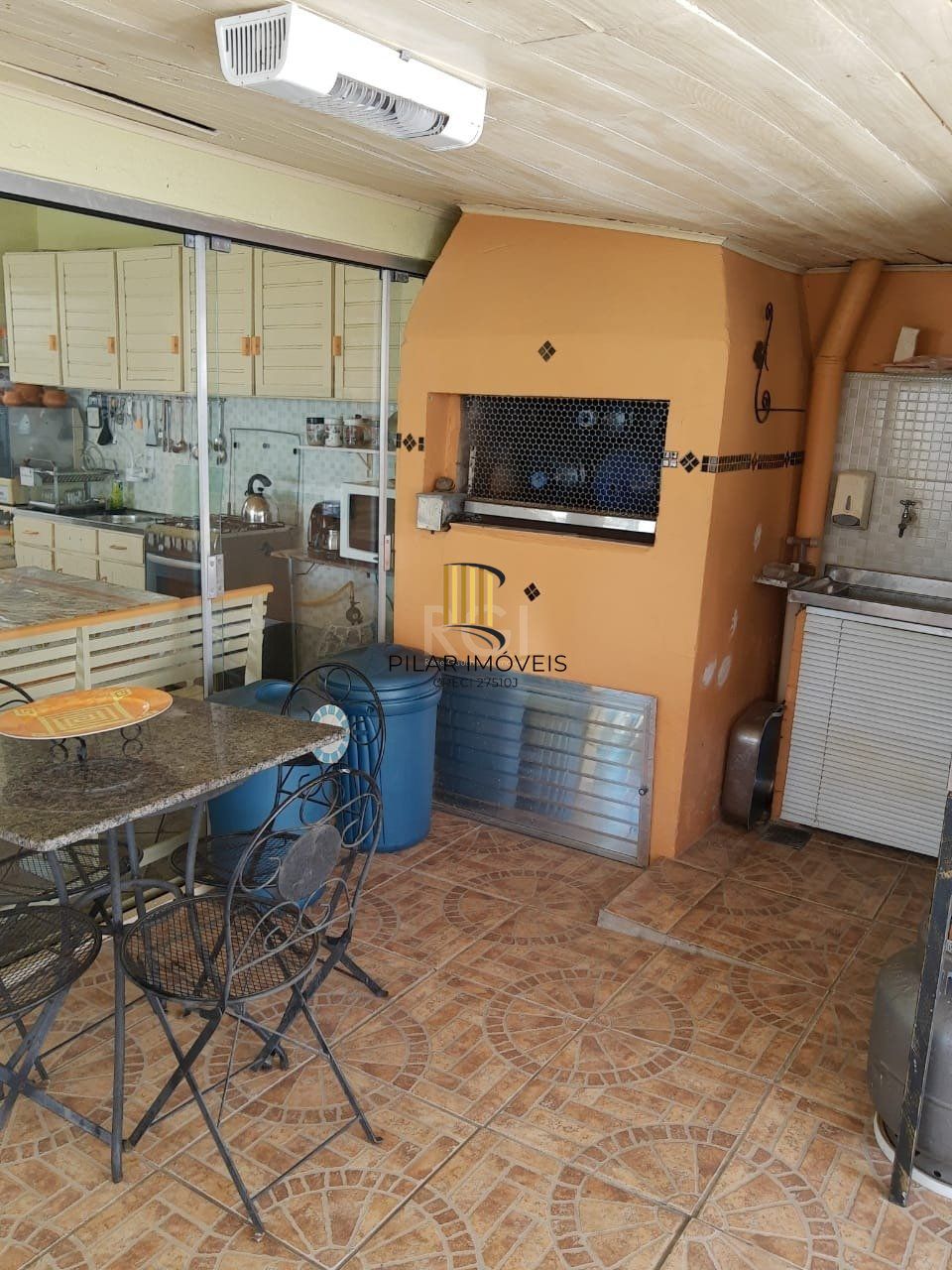 Casa para Venda - 103.38m², 2 dormitórios, sendo 1 suites, 3 vagas - Cecília, Porto Alegre