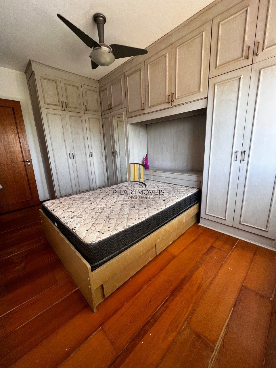 Apartamento de 2 dormitórios, com 53 m² de área privativa