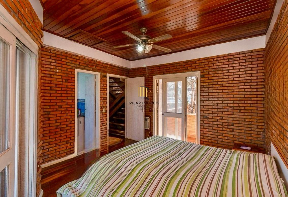 Casa 3 dormitorio com 230m2 pátio com piscina no bairro Itu Sabará