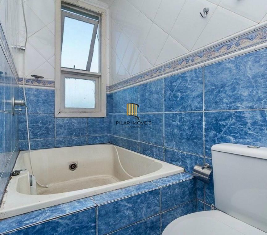 Casa 3 dormitorio com 230m2 pátio com piscina no bairro Itu Sabará