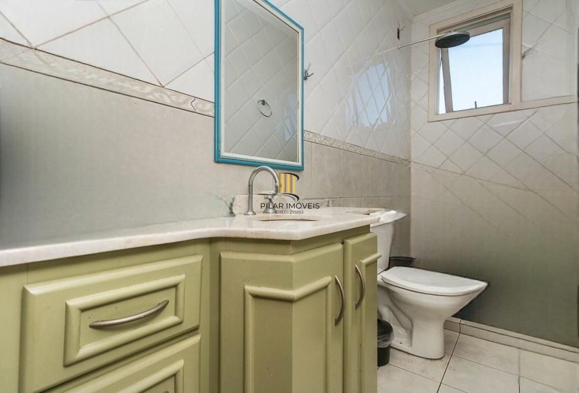 Casa 3 dormitorio com 230m2 pátio com piscina no bairro Itu Sabará