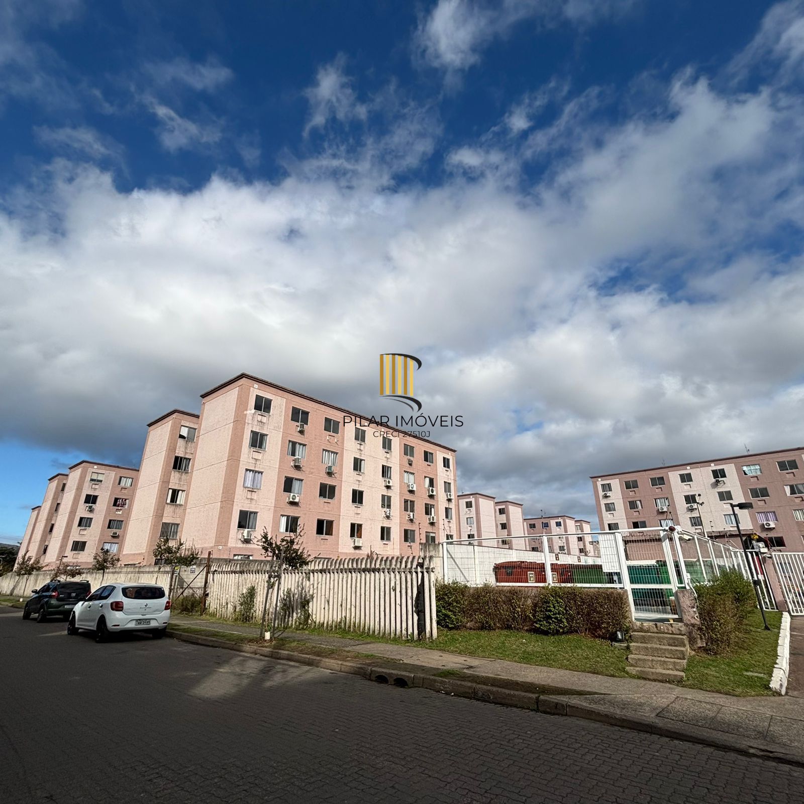 Apartamento com 02 quartos e 01 vaga fixa no Bairro Hípica