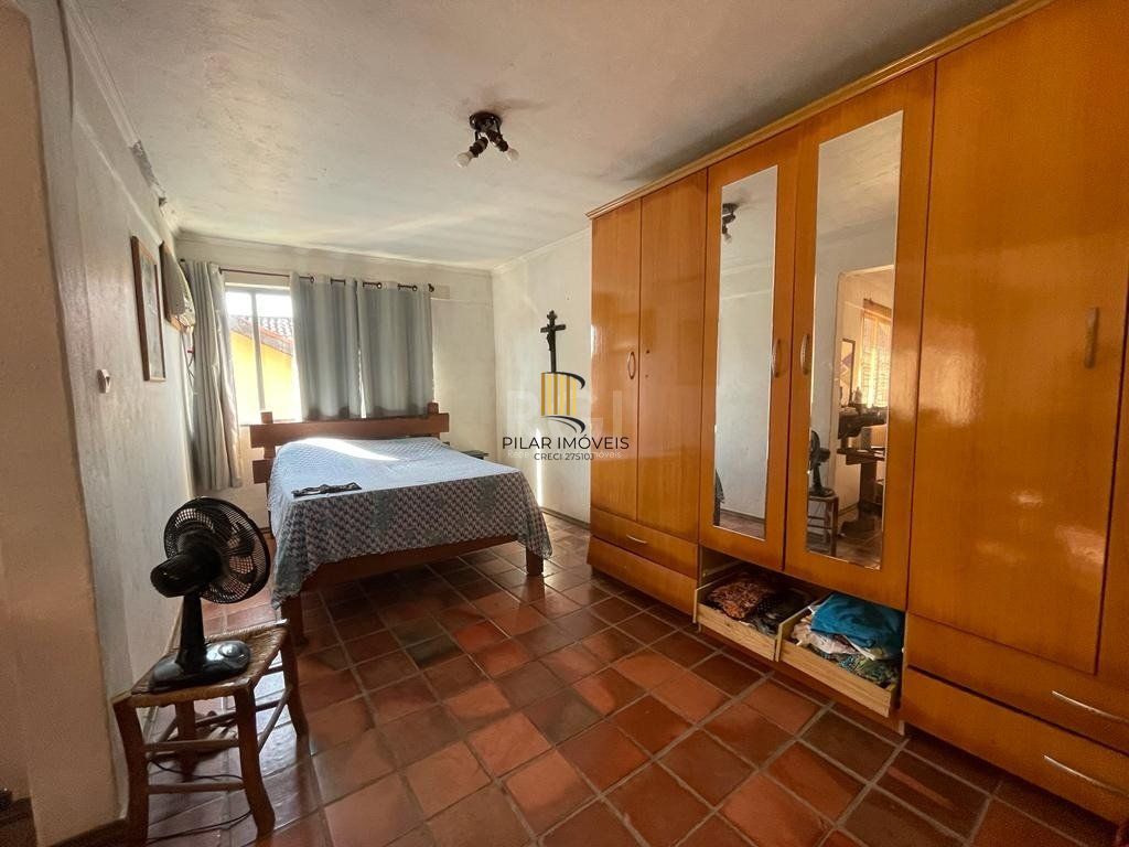 Casa para Venda - 400m², 5 dormitórios, sendo 3 suites, 4 vagas - Ipanema PORTO ALEGRE /RS