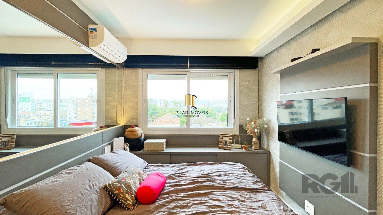 Apartamento dois dormitórios com duas vagas de garagem na Cidade Baixa
