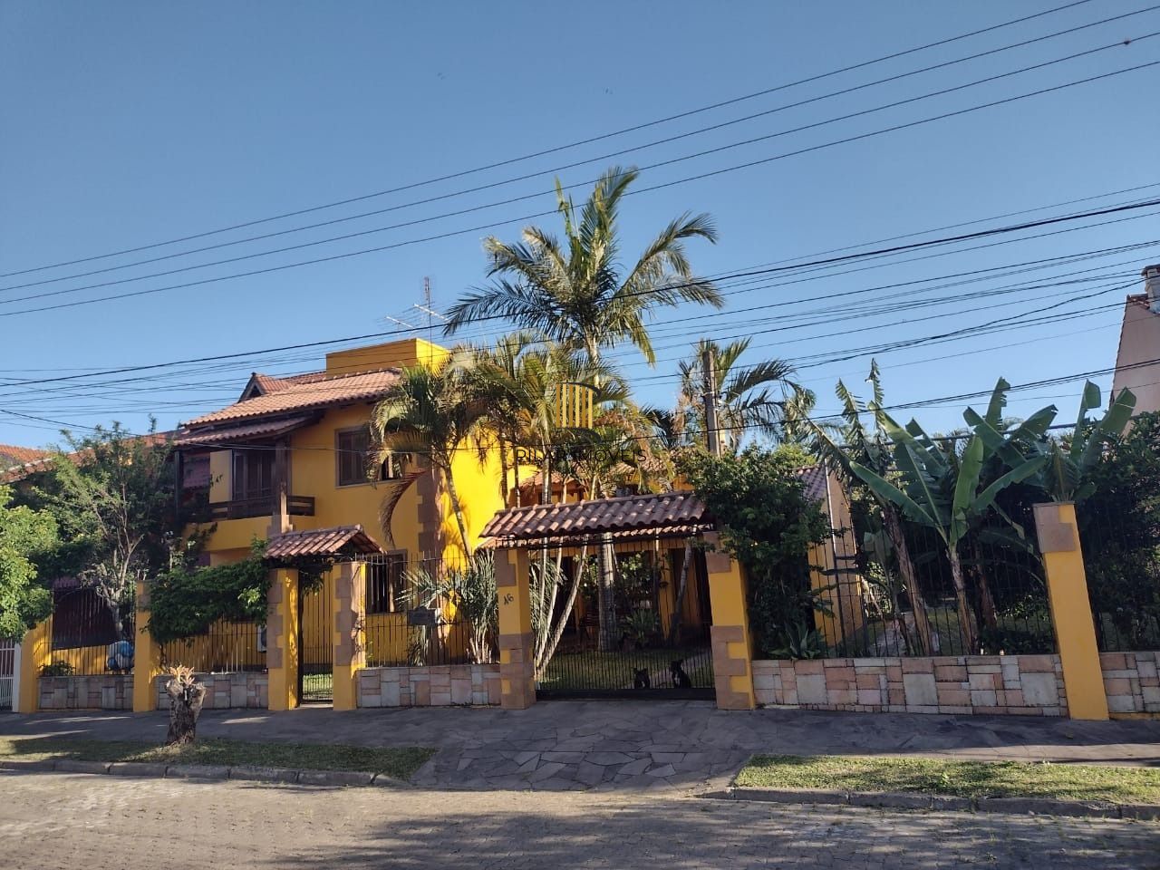 Casa para Venda - 693.6m², 5 dormitórios, sendo 3 suites, 4 vagas - Hípica - Pilar Imóveis
