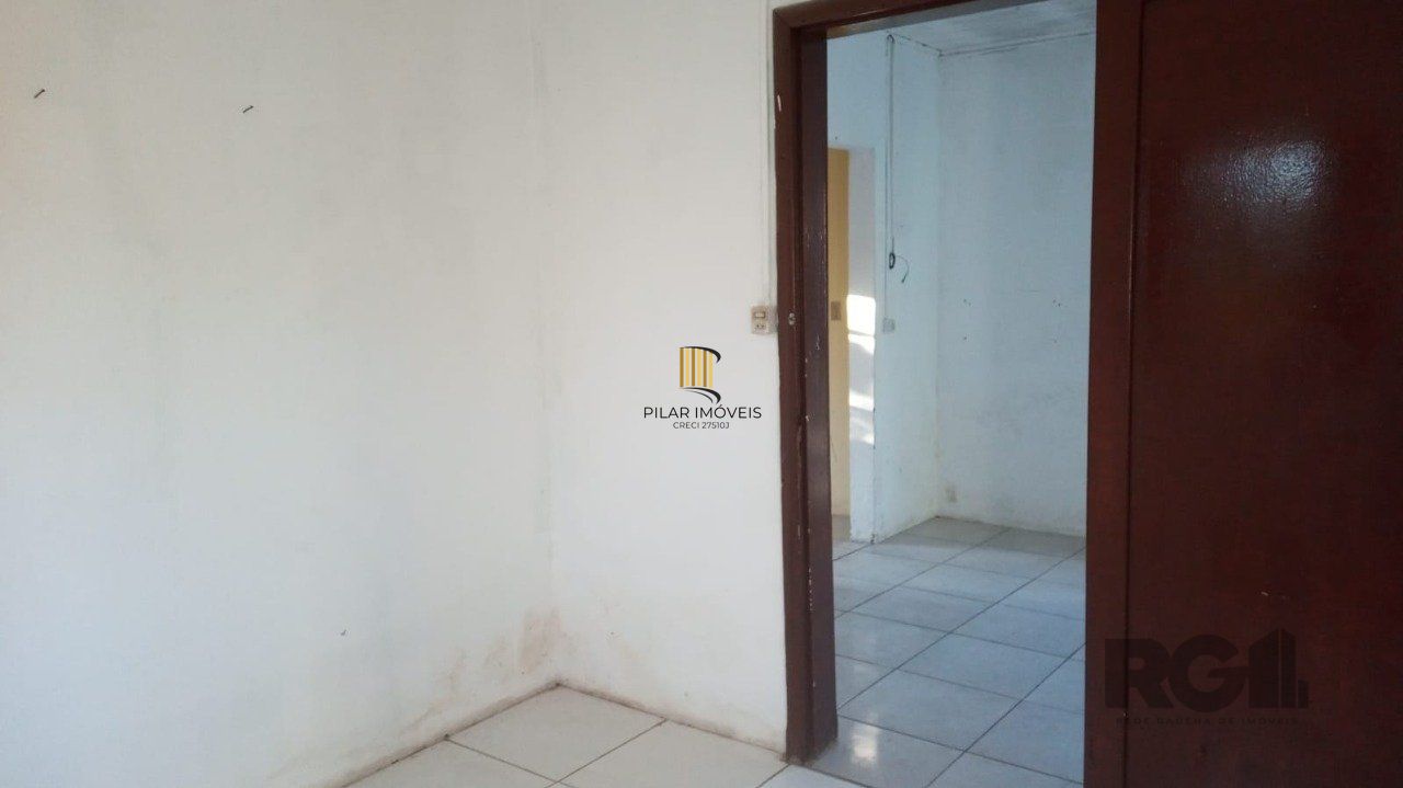 Casa à venda 2 dormitórios 3 vagas no Bairro Lami Porto Alegre RS