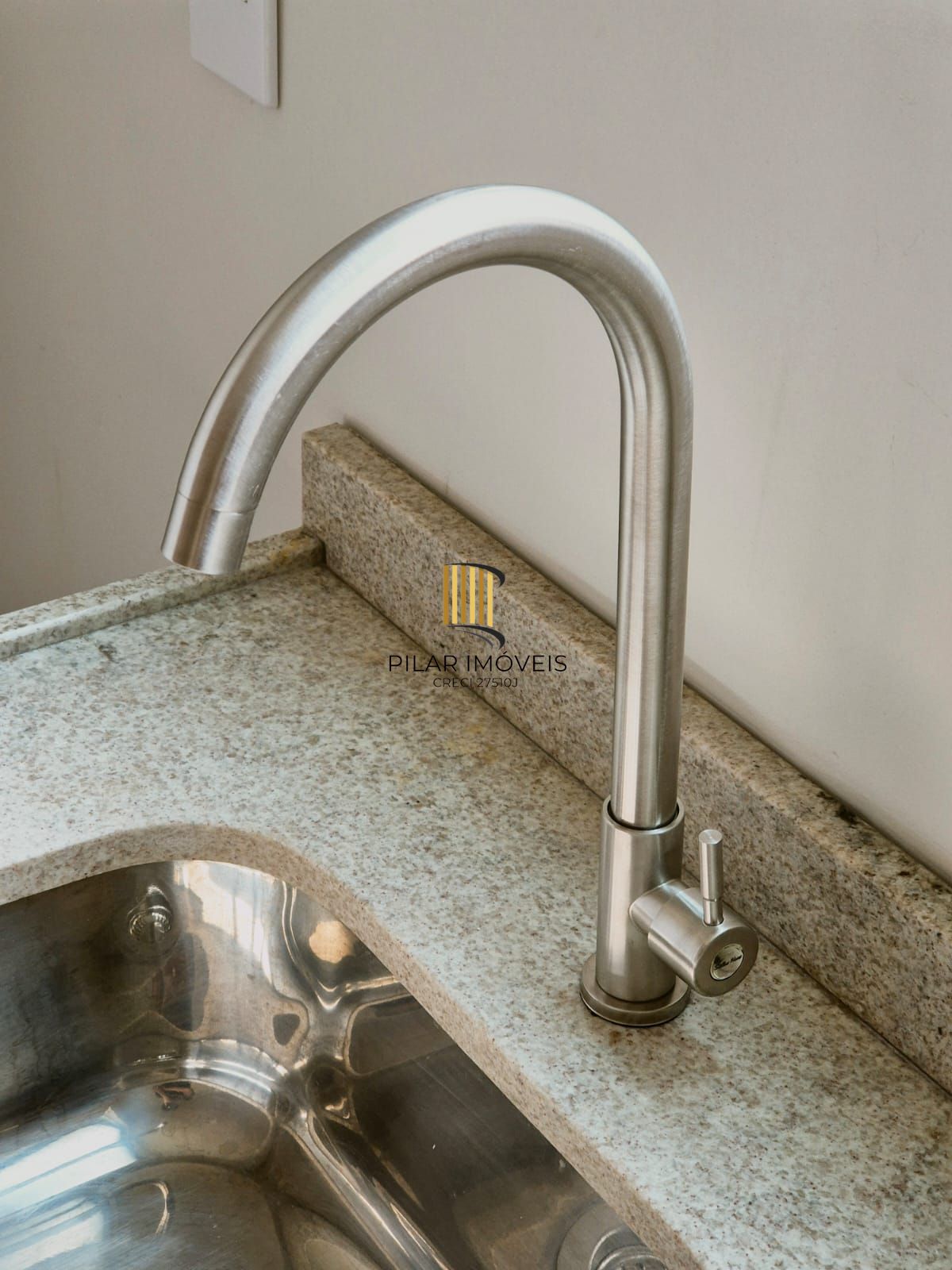 Apartamento 2 dormitórios no bairro Rubem Berta