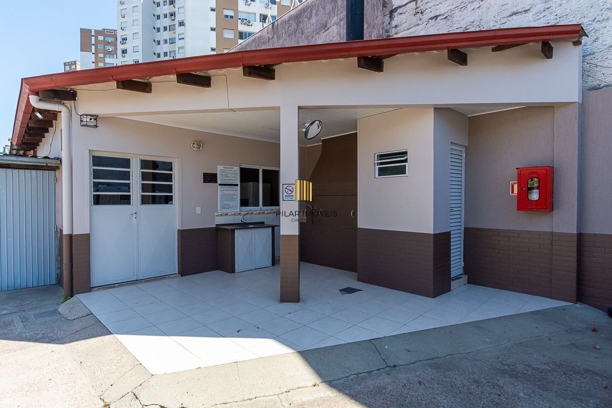 Apartamento com 02 quartos no Bairro Vila Ipiranga