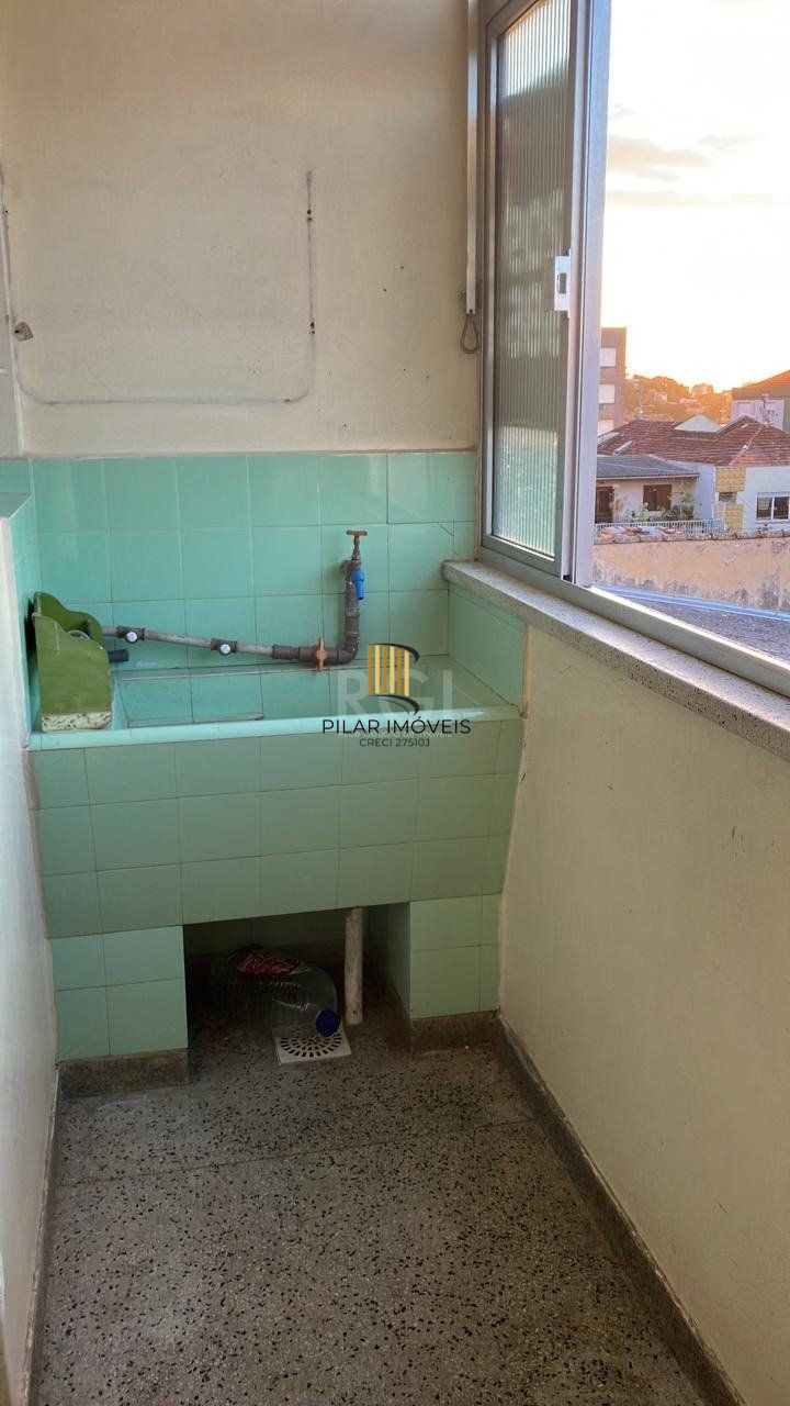 Apartamento de 2 dormitórios no bairro Passo d´Areia