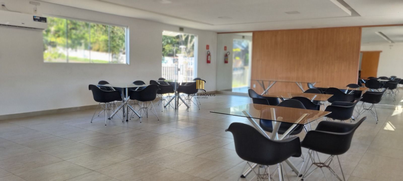 Apartamento 2 dormitórios, 1 vaga, semimobiliado - Cavalhada Porto Alegre RS