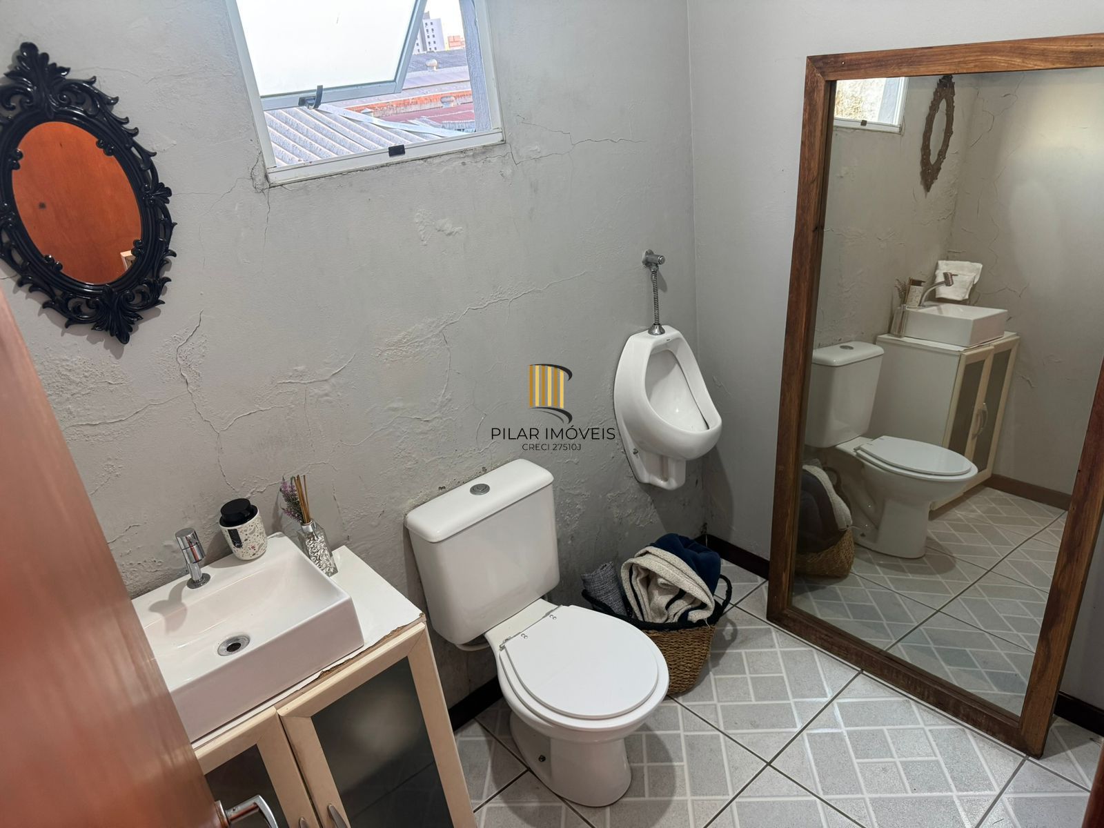 Cobertura com 03 quartos e 01 suíte e 02 vagas no Bairro Sarandi