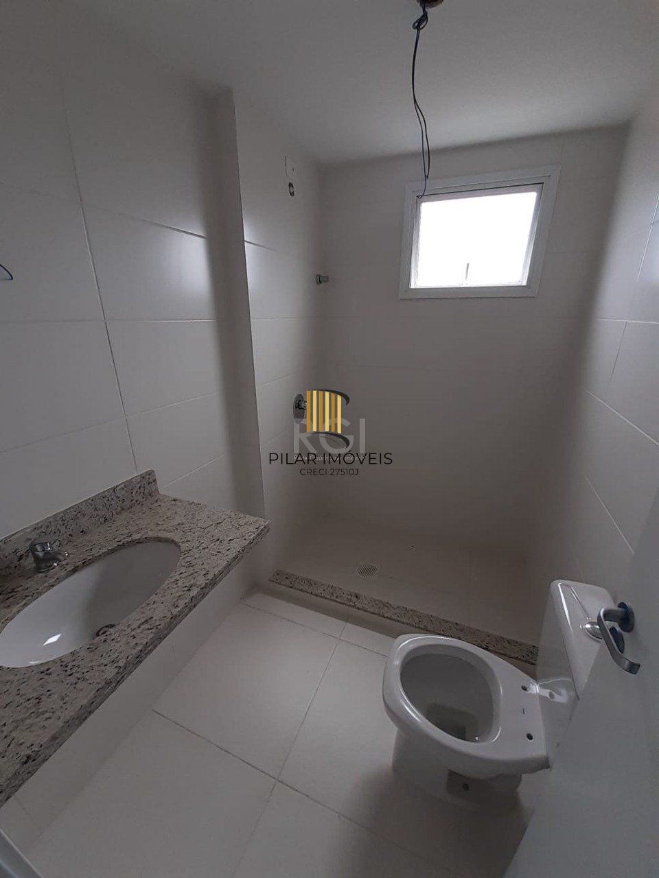Apartamento para Venda - 90.31m², 2 dormitórios, sendo 2 suites, 2 vagas - Petrópolis