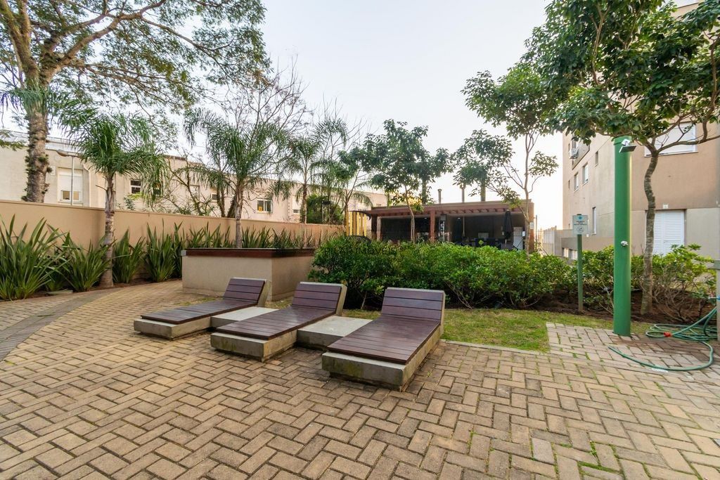 Excelente apto 2 dormitórios, 55m² privativos com churrasqueira, andar alto no JARDIM CARVALHO, condomínio completa infra.