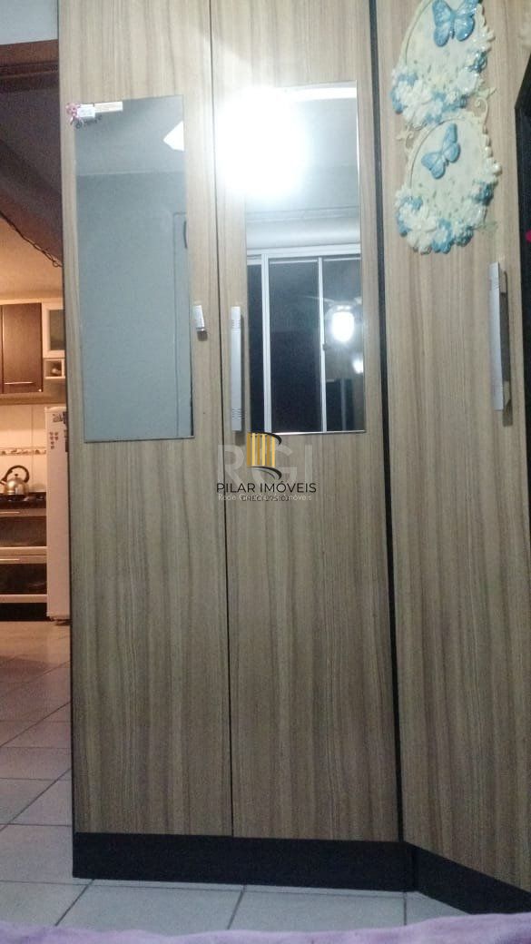Apartamento para Venda - 40m², 2 dormitórios, 1 vaga - Lomba do Pinheiro