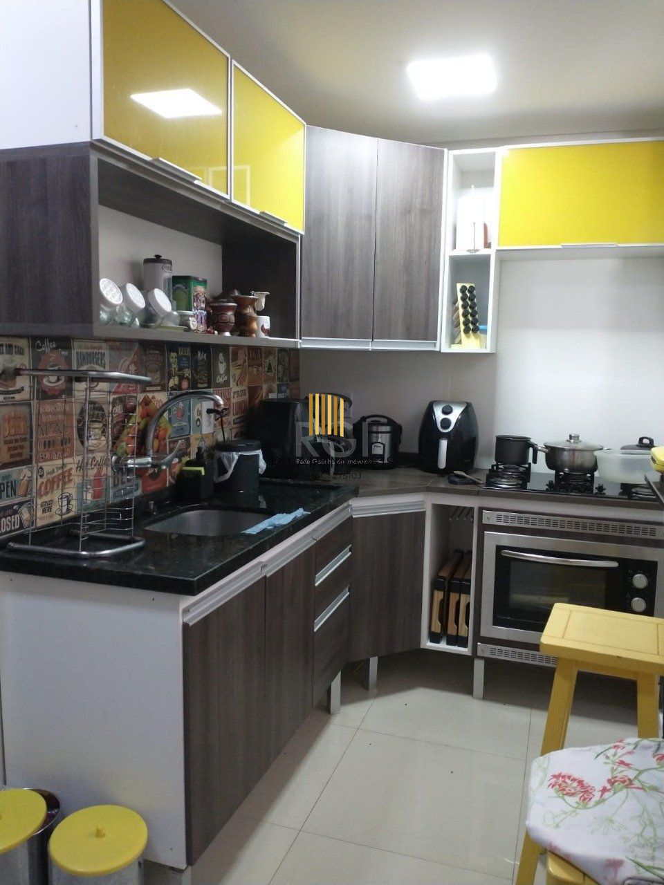 Casa Condominio para Venda - 155.03m², 4 dormitórios, sendo 1 suites, 2 vagas - Guarujá