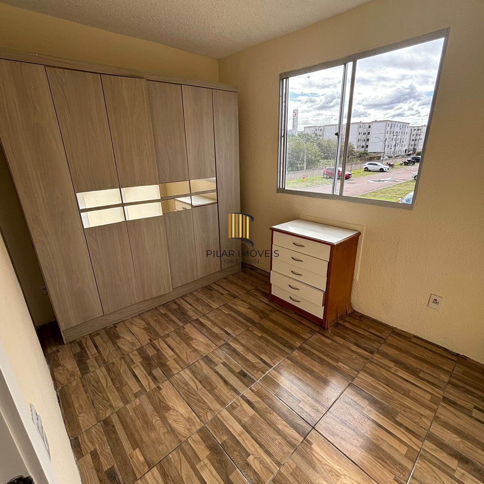 Apartamento com 02 quartos e 01 vaga fixa no Bairro Hípica