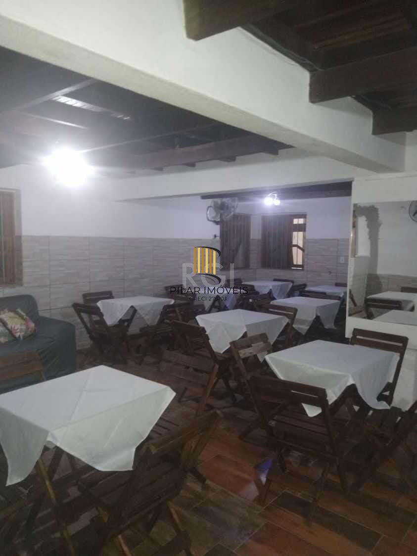 Casa com 3 dormitórios no bairro Olaria em Canoas