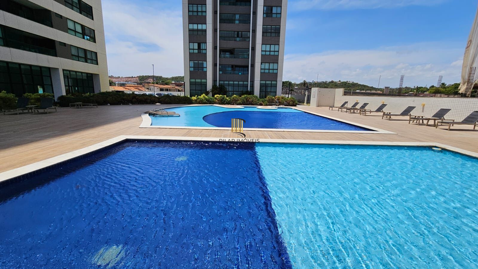 Apartamento 3 quartos, 3 suítes, 2 vagas, frente mar em Jacarecica, Maceió - Alagoas