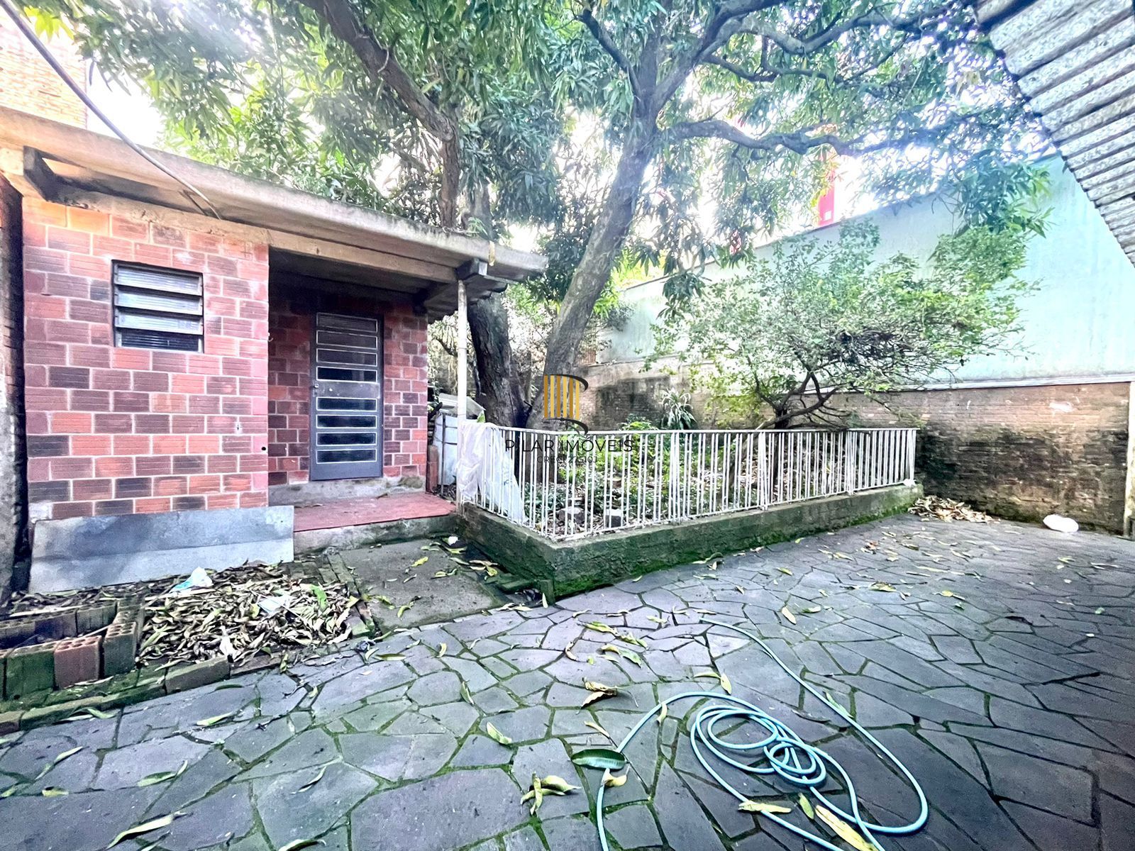 Sobrado Com 4 dormitórios, 1 suíte e 228M² no Bairro Petrópolis -Porto Alegre/RS