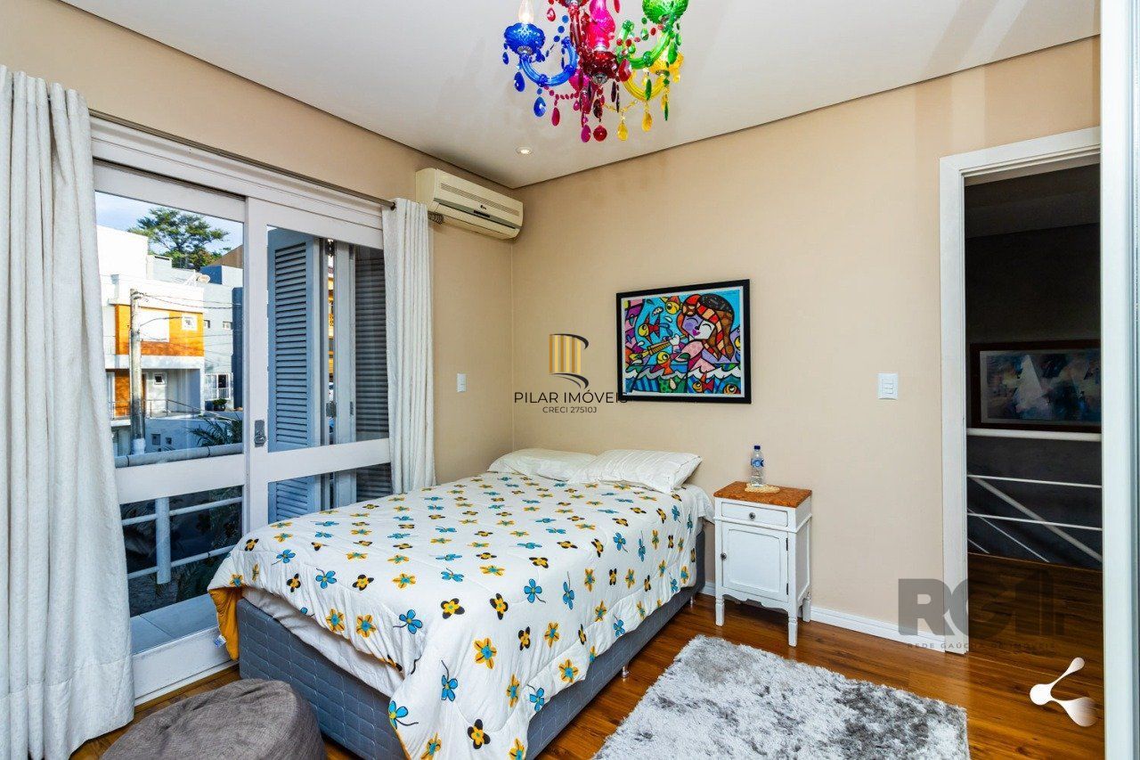 Casa de Condomínio 3 dormitórios no bairro Vila Nova