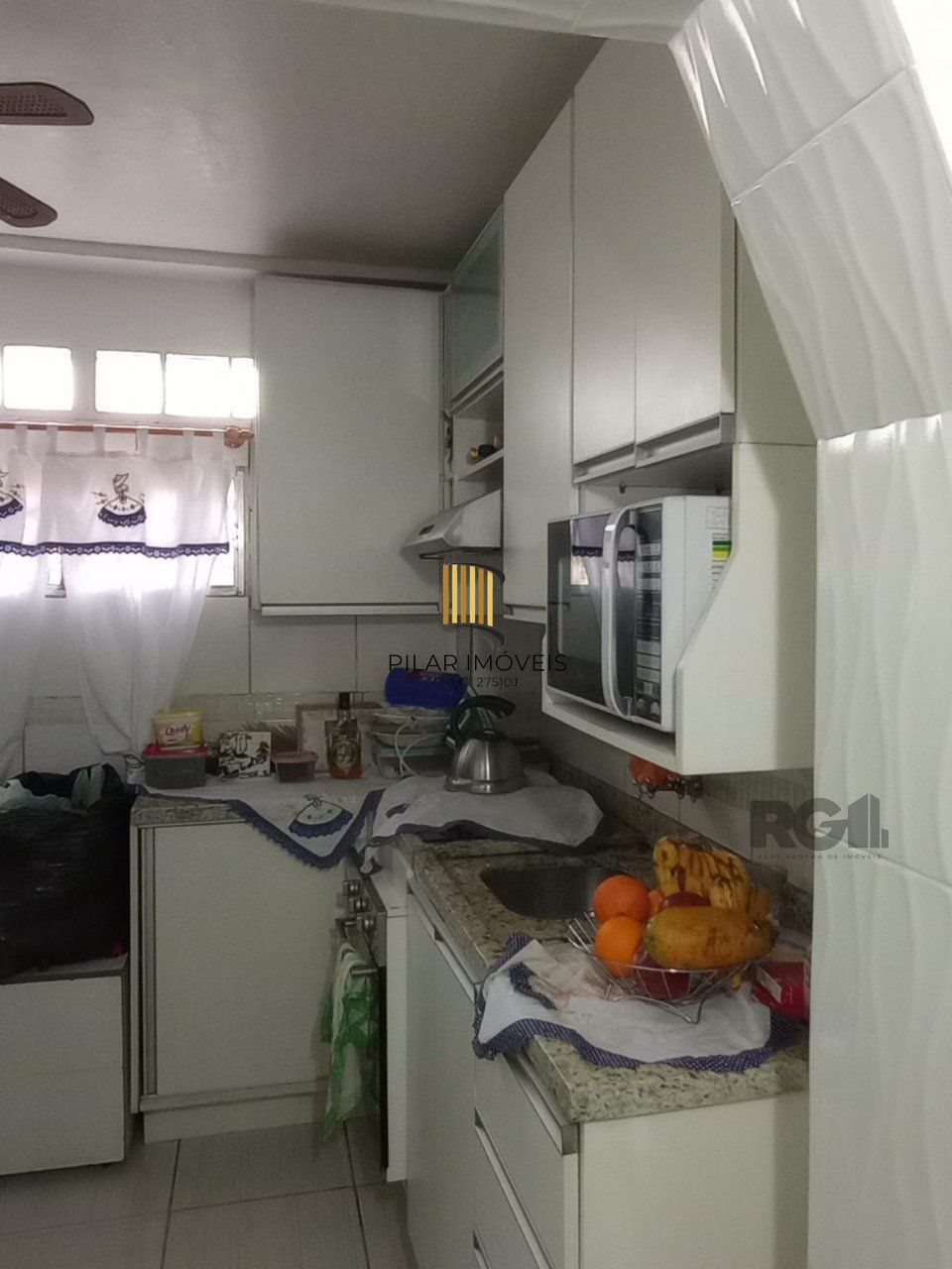 Sobrado para Venda - 36m², 2 dormitórios, 1 vaga - Guarujá, Porto Alegre