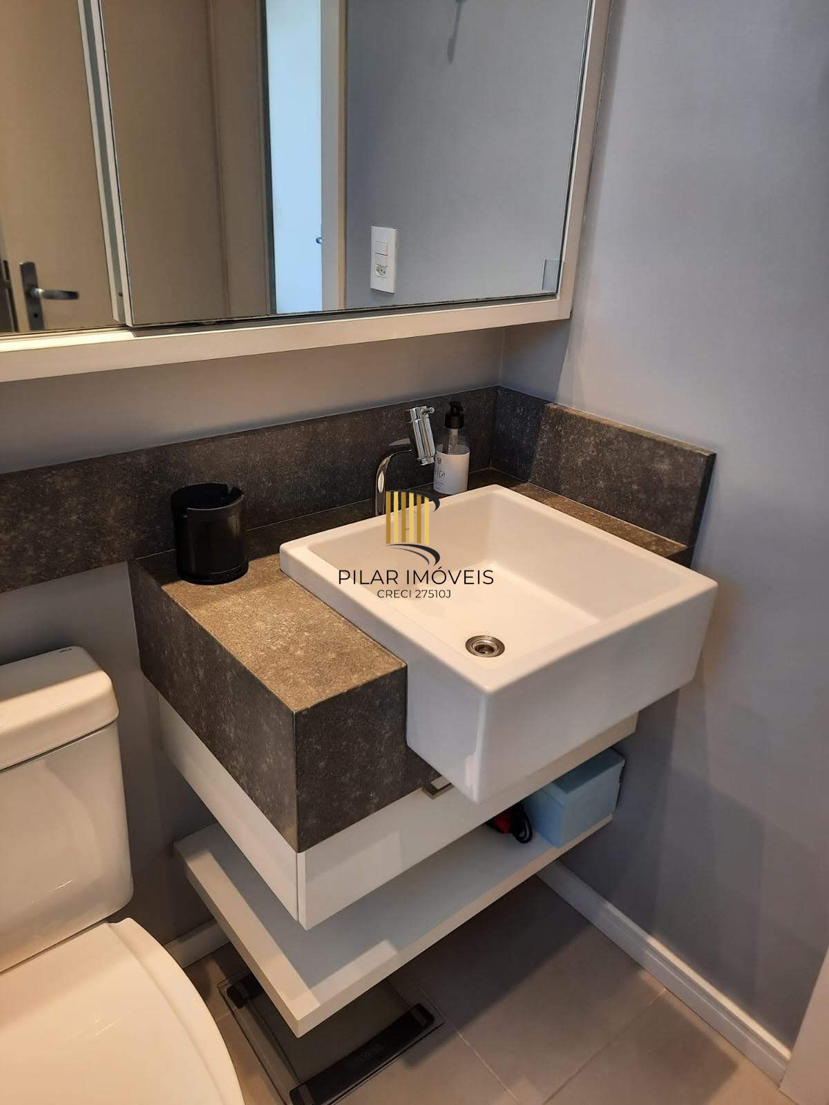 Apartamento de 1 dormitório e 1 vaga de garagem sem elevador !