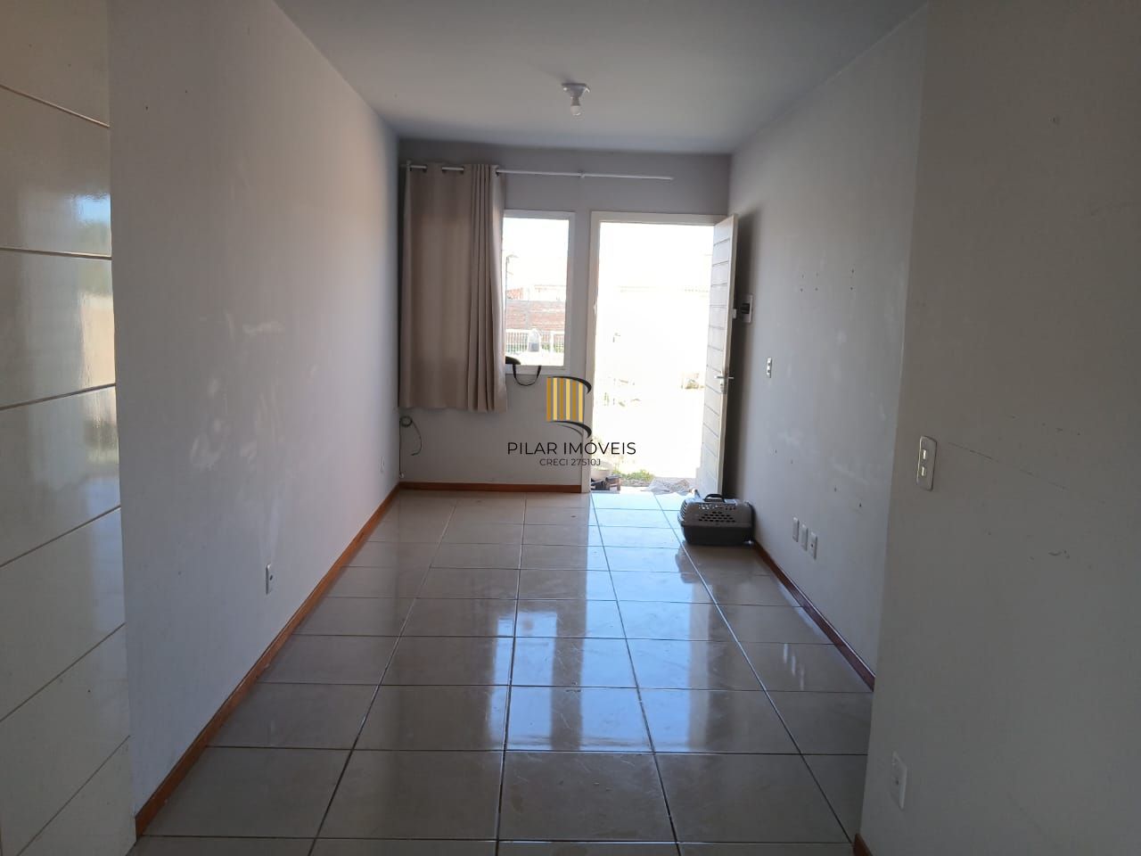 Casa com 02 quartos e 02 vagas no Bairro Costa Gama