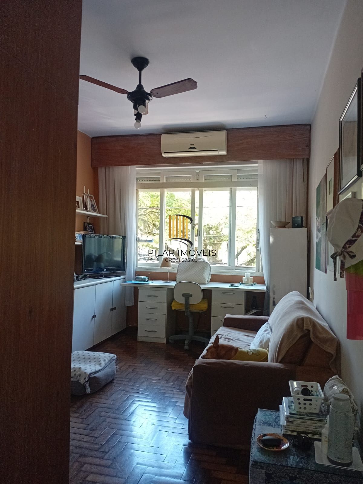 Apartamento  3 dormitórios, frente, sacada no bairro Santana, POA/RS