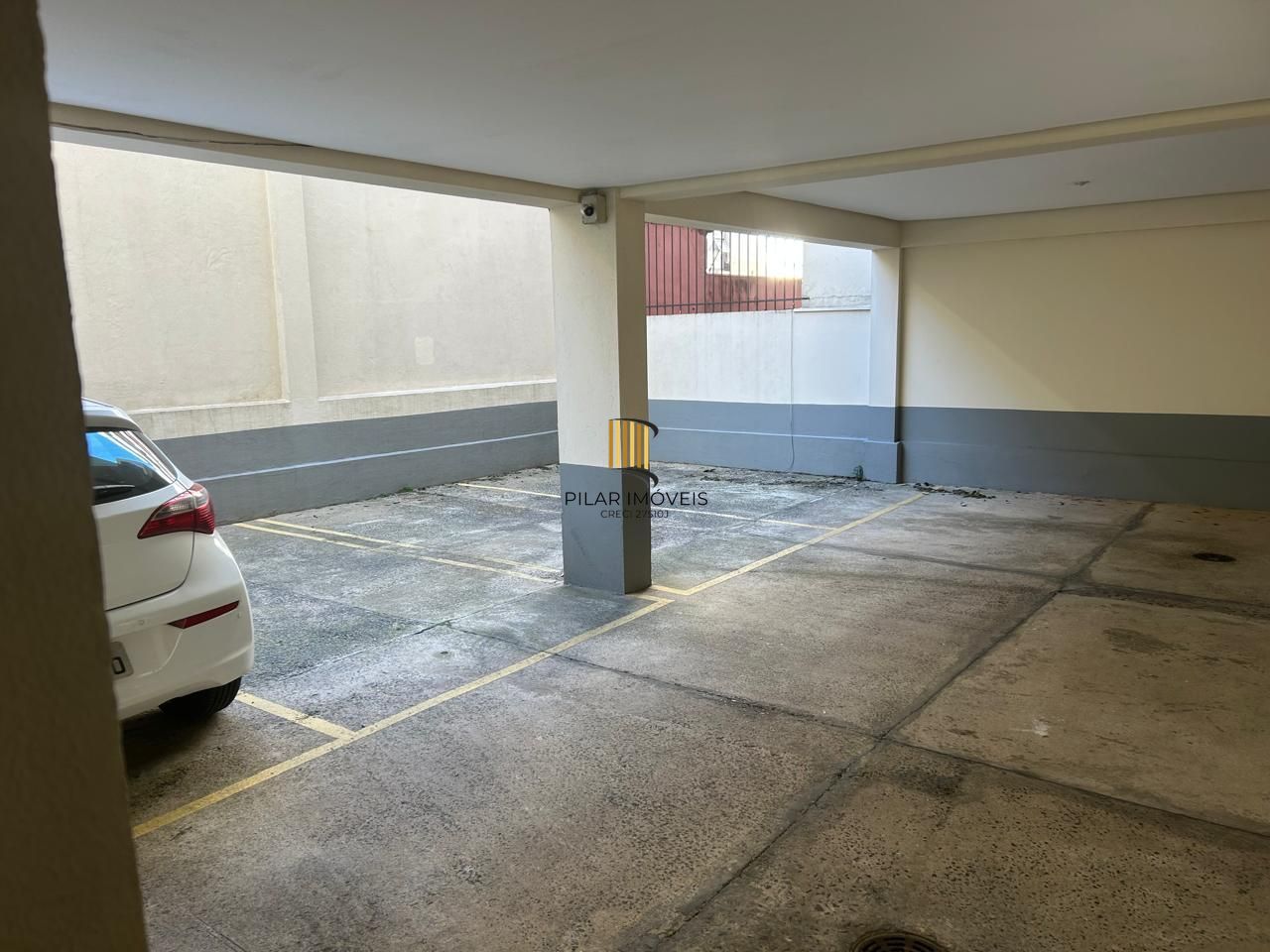 Sala Comercial com vaga coberta no bairro Petrópolis em Porto Alegre Rs