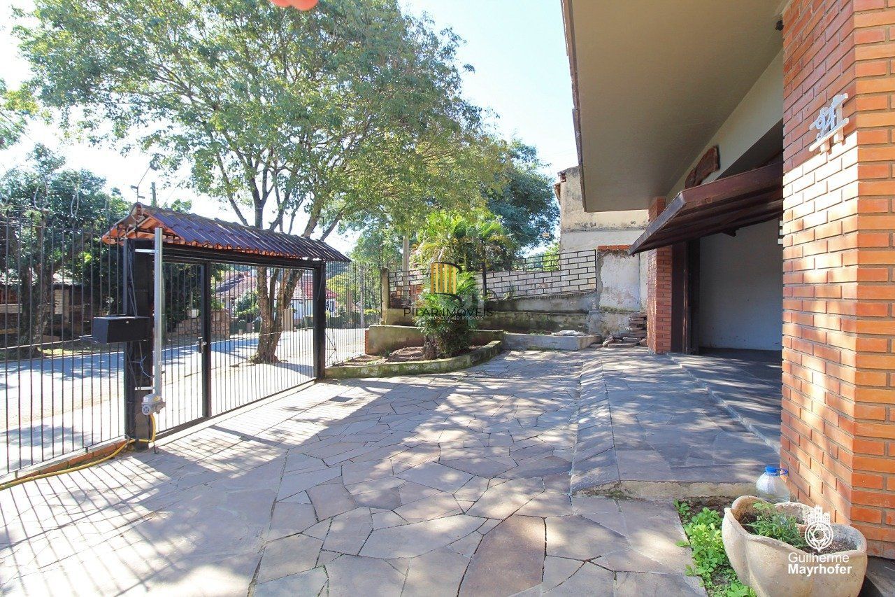 Casa para Venda - 526.64m², 4 dormitórios, sendo 2 suites, 4 vagas - Teresópolis