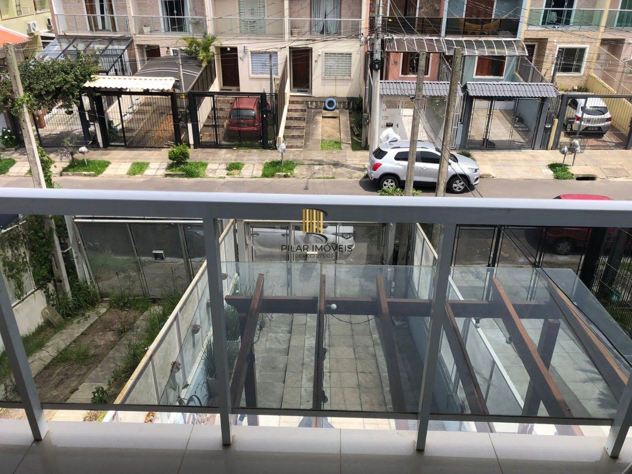 Casa com 3 dormitórios 2 suítes, área gourmet, vaga de estacionamento,  Guarujá,  Porto Alegre RS 