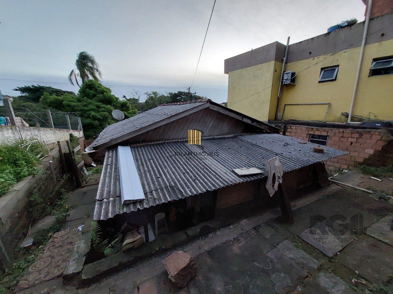 TERRENO COM CASA 2 DORMITORIOS, NO BAIRRO VILA NOVA, EM PORTO ALEGRE, RS