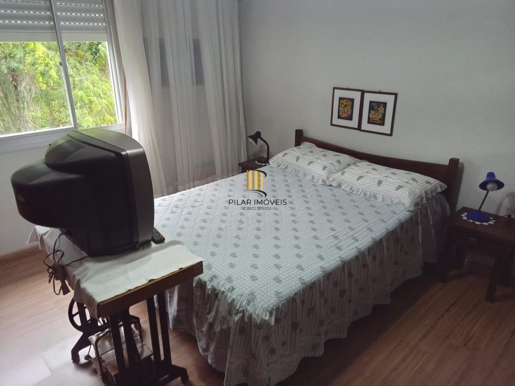 Apartamento de 3 dormitórios Bairro Teresópolis Porto Alegre RS !