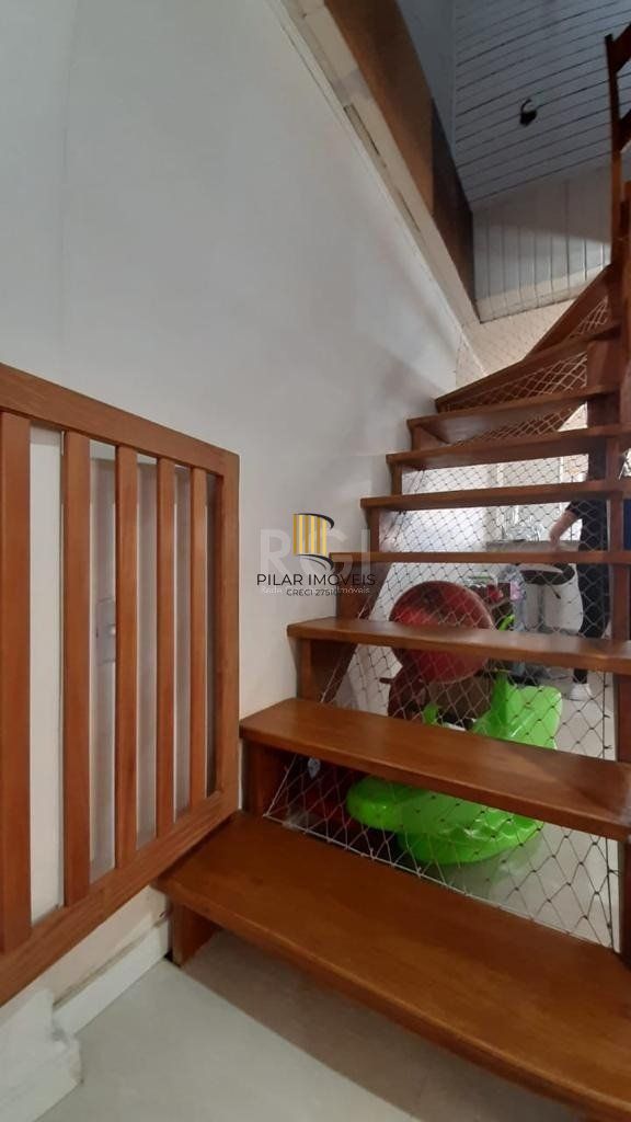 Casa 3 dormitórios no bairro Ipanema