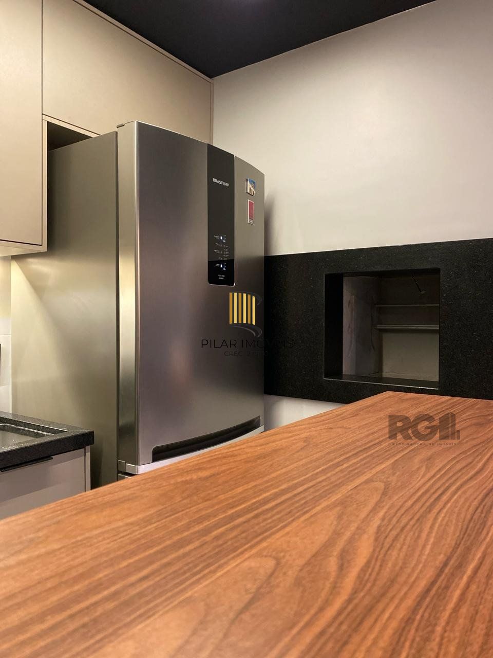 Apartamento 2 dormitórios no bairro Azenha