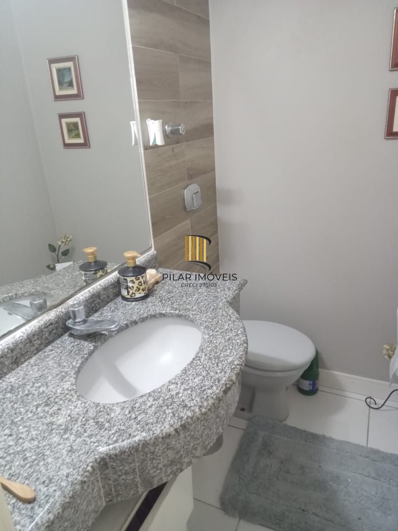 Casa sobrado  Comercial e Residencial de 4 dormitórios e 6 banheiros e 5 vagas de garagem