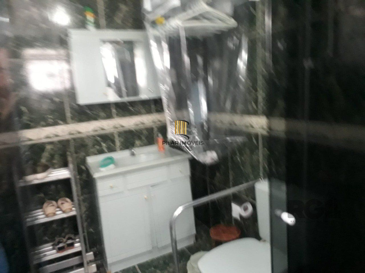 Casa com 3 dormitórios, sendo 1 suíte no bairro Hípica