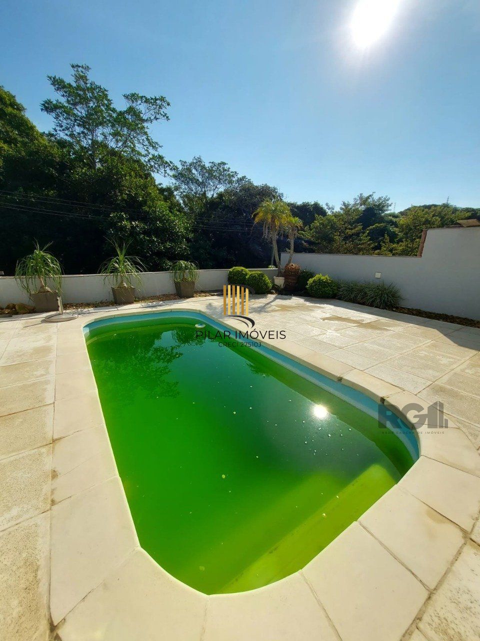 Casa para Venda - 296m², 3 dormitórios, sendo 1 suites, 3 vagas - Vila Nova, Porto Alegre