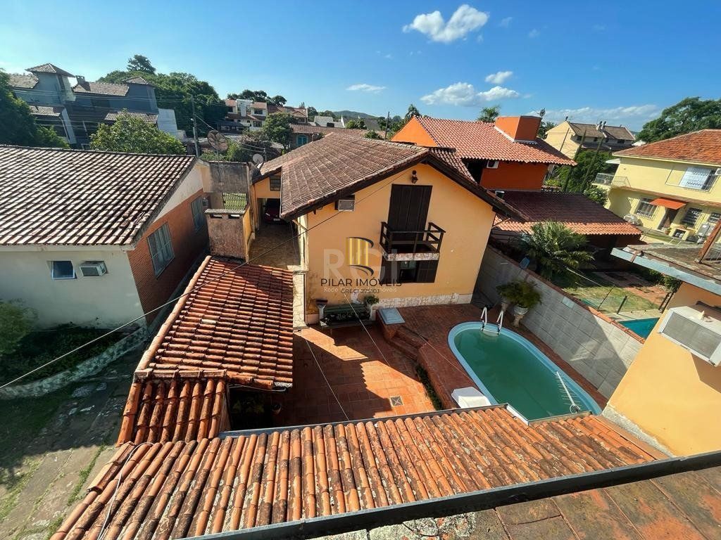 Casa para Venda - 400m², 5 dormitórios, sendo 3 suites, 4 vagas - Ipanema PORTO ALEGRE /RS