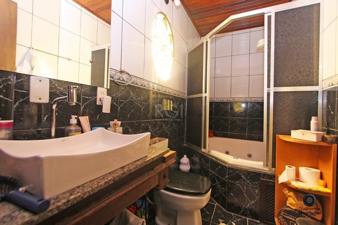 Casa para Venda - 249.54m², 4 dormitórios, sendo 1 suites, 5 vagas - Ipanema