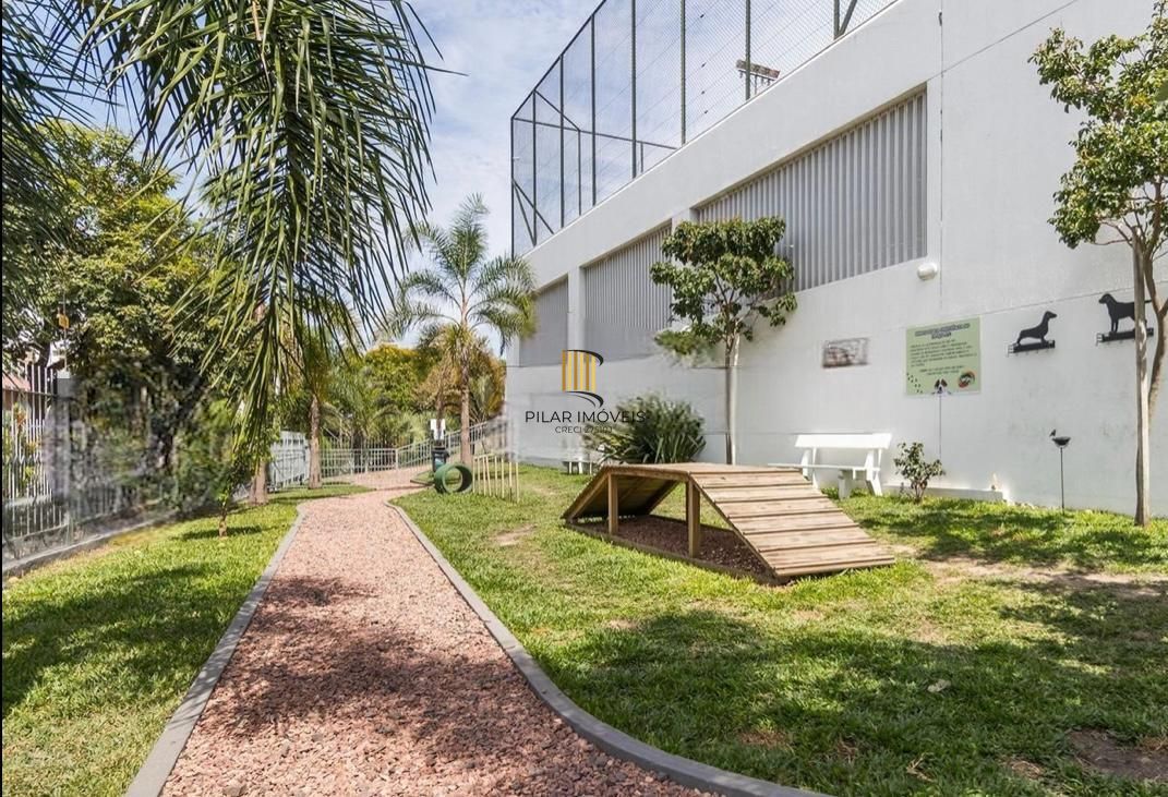Cobertura com 157m2, 3 dormitórios no bairro Boa Vista.