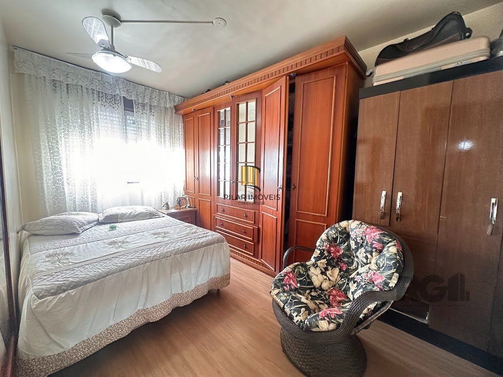 Apartamento a venda, dois dormitórios mobiliado no bairro Cristal.