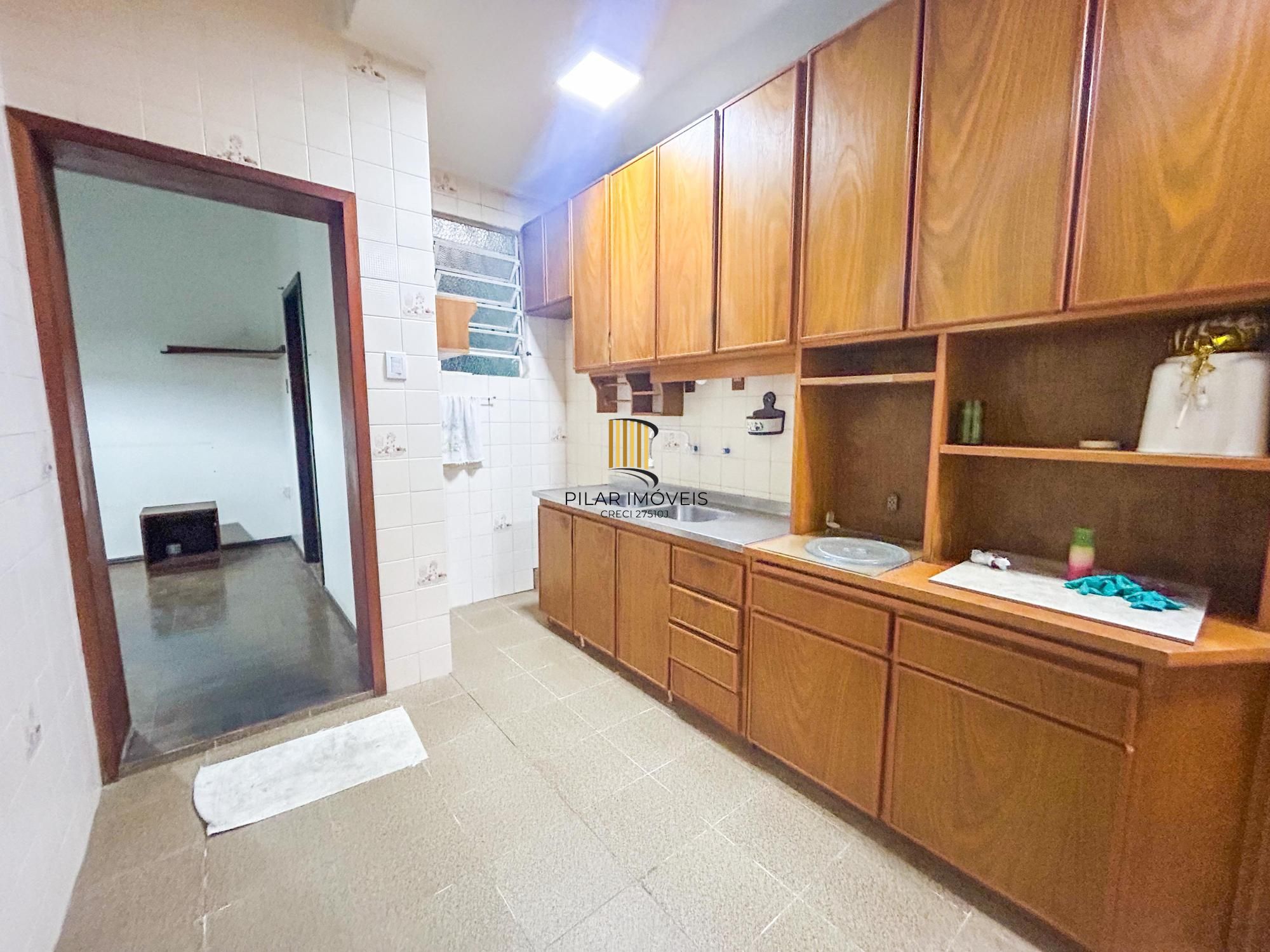 Casa Residencial com 3 Quartos, sendo 1 suíte e 3 Banheiros, no Bairro Santa Teresa em Porto Alegre, RS