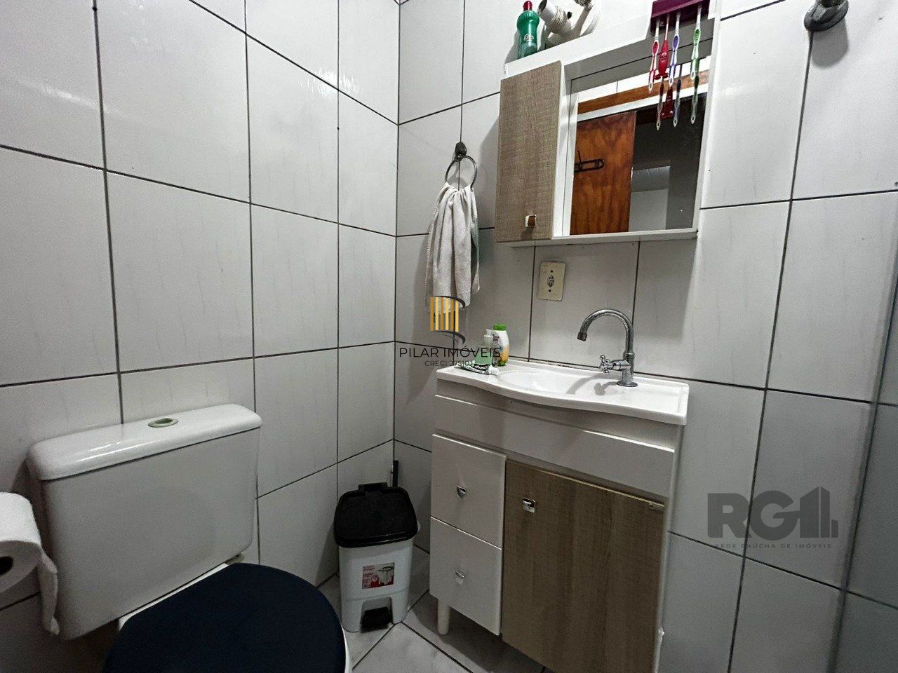Casa para Venda - 120m², 5 dormitórios, 2 vagas - Hípica, Porto Alegre
