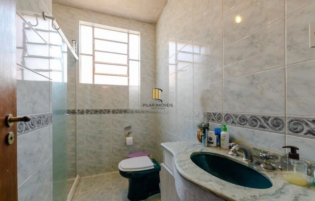 Casa 6 dormitórios no bairro Vila Conceição
