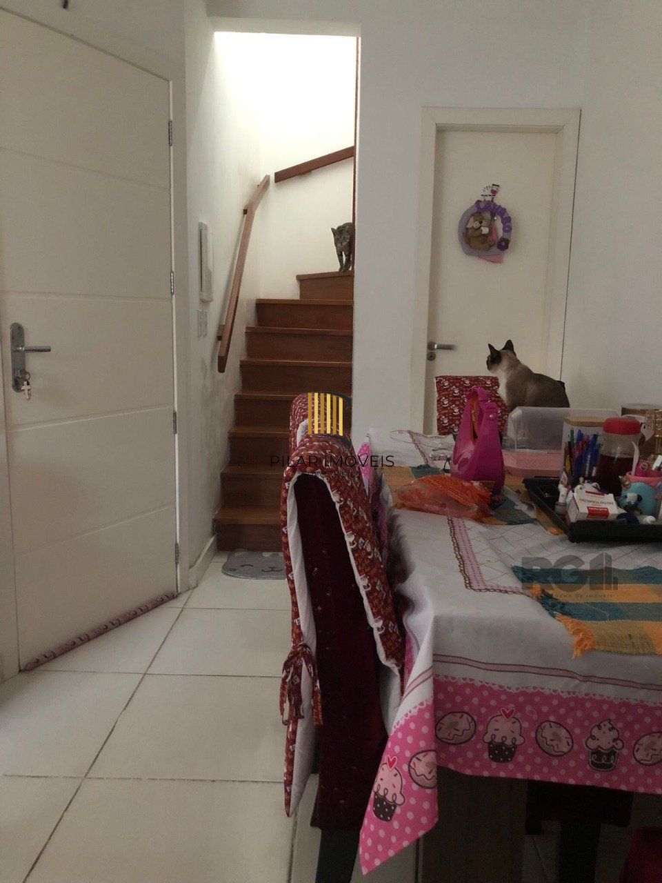 Sobrado Aconchegante em condomínio no Jardim Carvalho